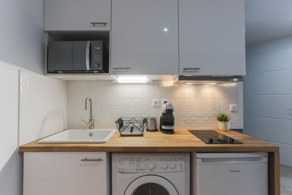 Rose, Appartement Confortable Proche Metro Монруж Екстер'єр фото